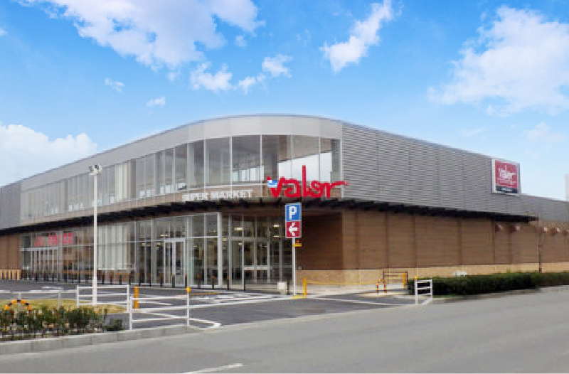バロー 高槻店徒歩13分(約1,000m)